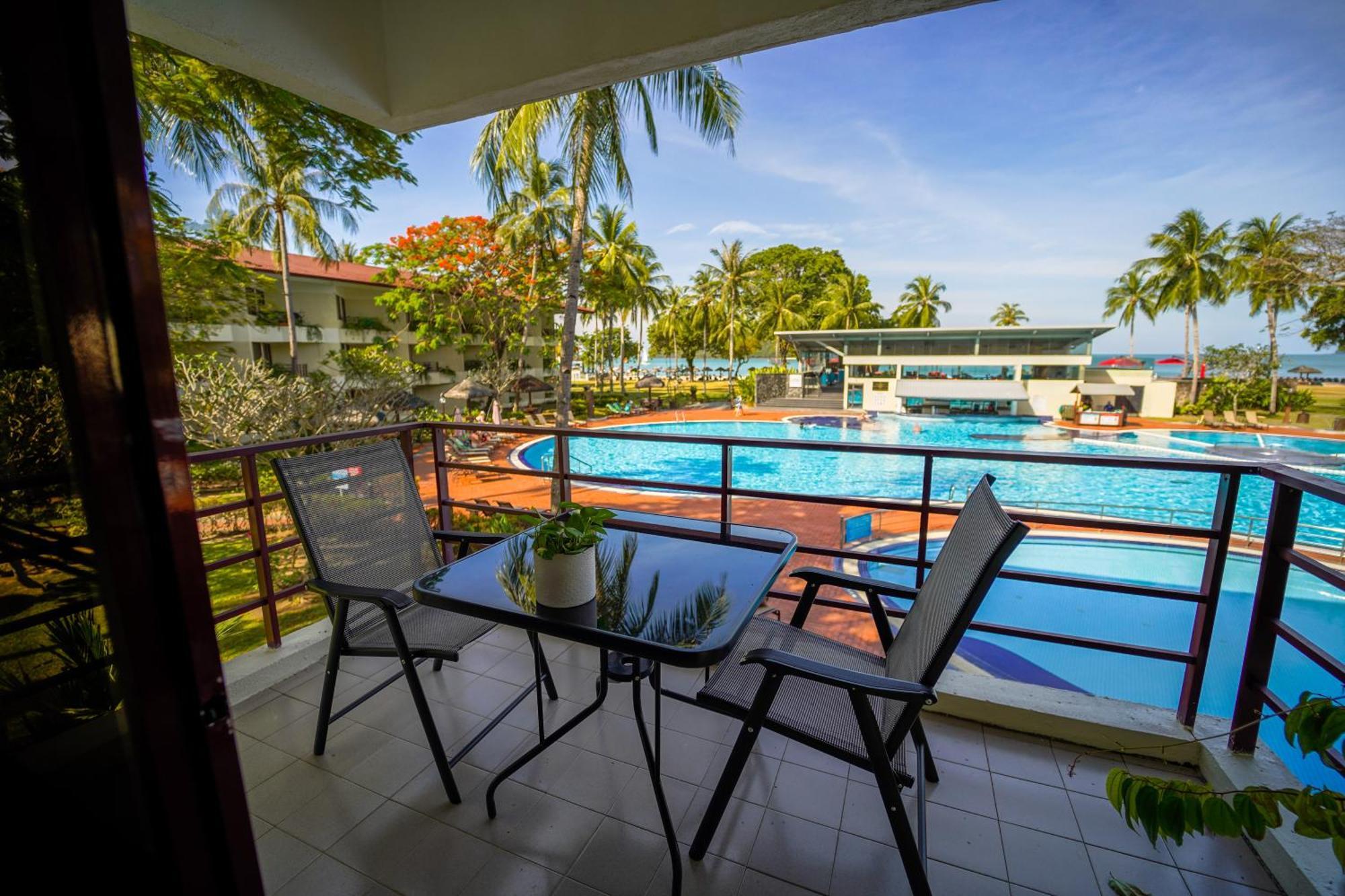 Holiday Villa Resort & Beachclub Langkawi Pantai Cenang  Eksteriør billede