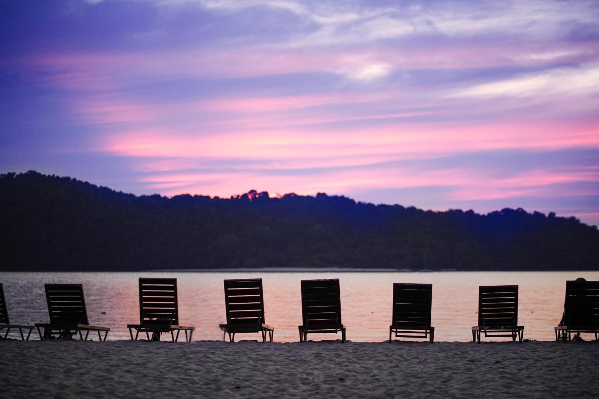 Holiday Villa Resort & Beachclub Langkawi Pantai Cenang  Eksteriør billede